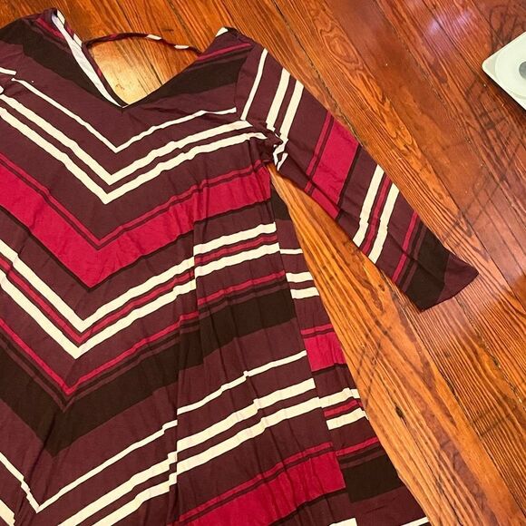 NEW Torrid 2XL Dress Long Sleeves A-Line Chevron Red & Black Comfy - Picture 10 of 13